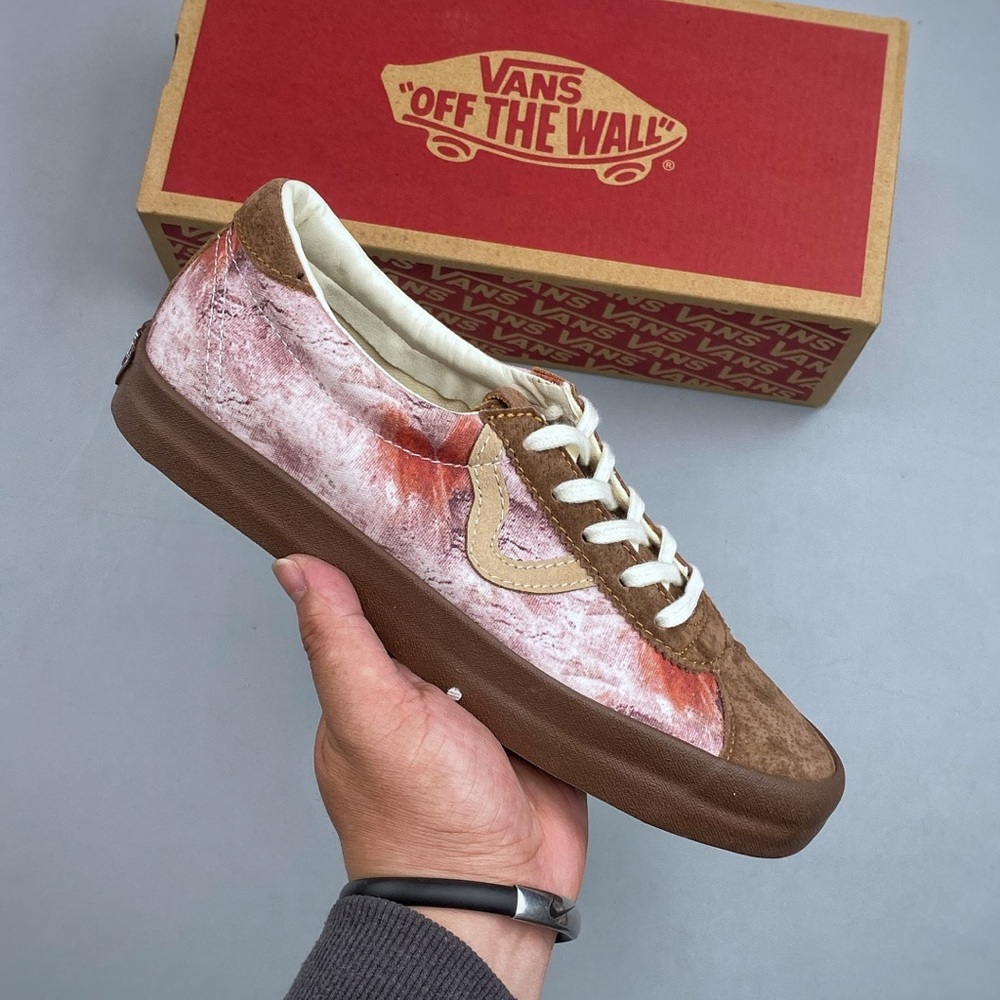 Vans Low Top Sneakers in Brown, Pink & Cream - Picture 1 of 9
